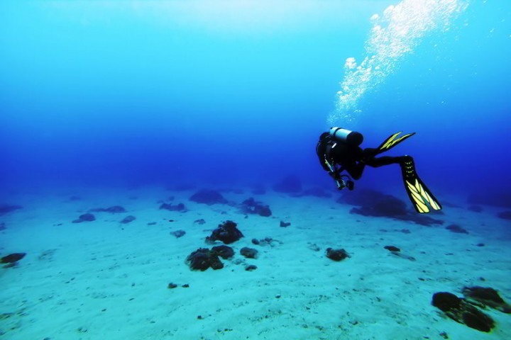 Paros: El paraíso de los deportes acuáticos!