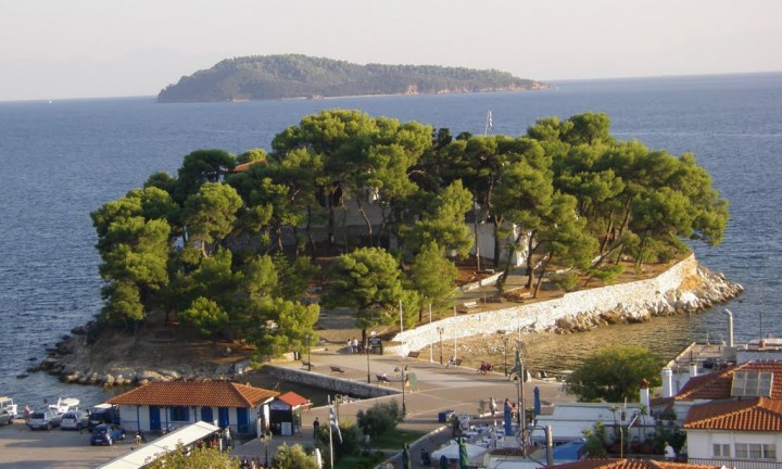 Skiathos: The first choice of the youth!!