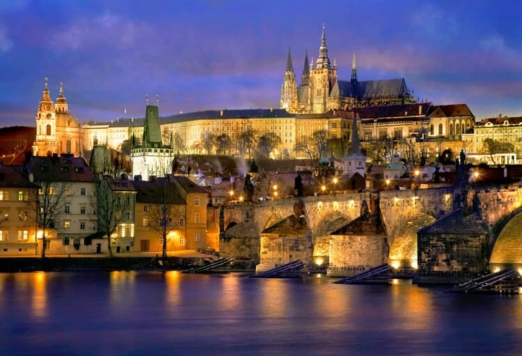 prague-castle-9047244