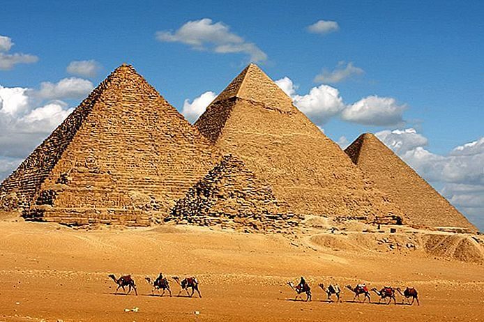 pyramids-of-giza-attractions-tips-tours-3616129